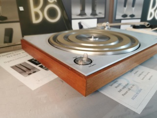 BEOGRAM 3000 TURNTABLE